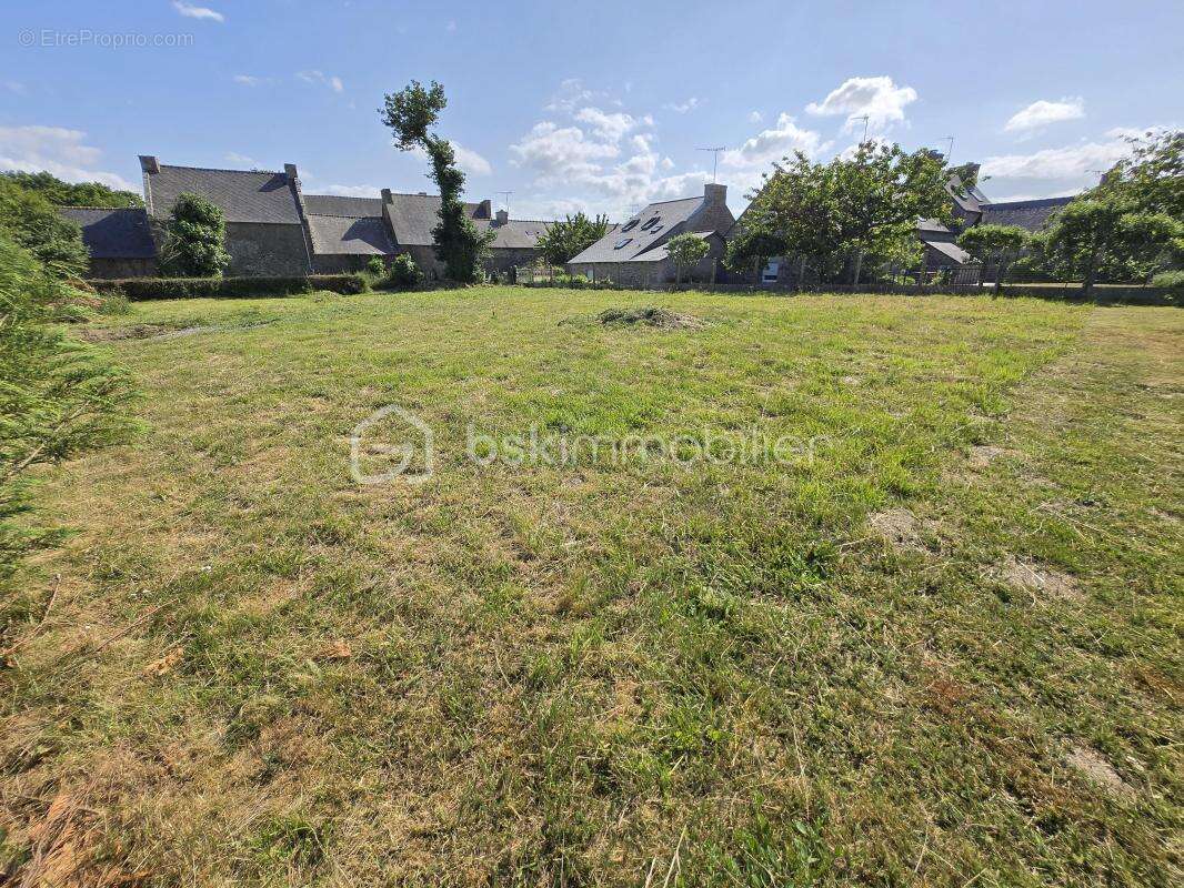 Terrain constructible 700 m²– Saint-Michel-de-Plélan (22) - photo 6
