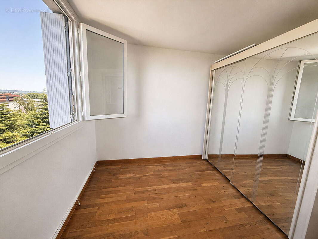 Appartement Pau 2 pièce(s) 49.54 m2 - balcon et vue sur les Pyrénées - photo 4