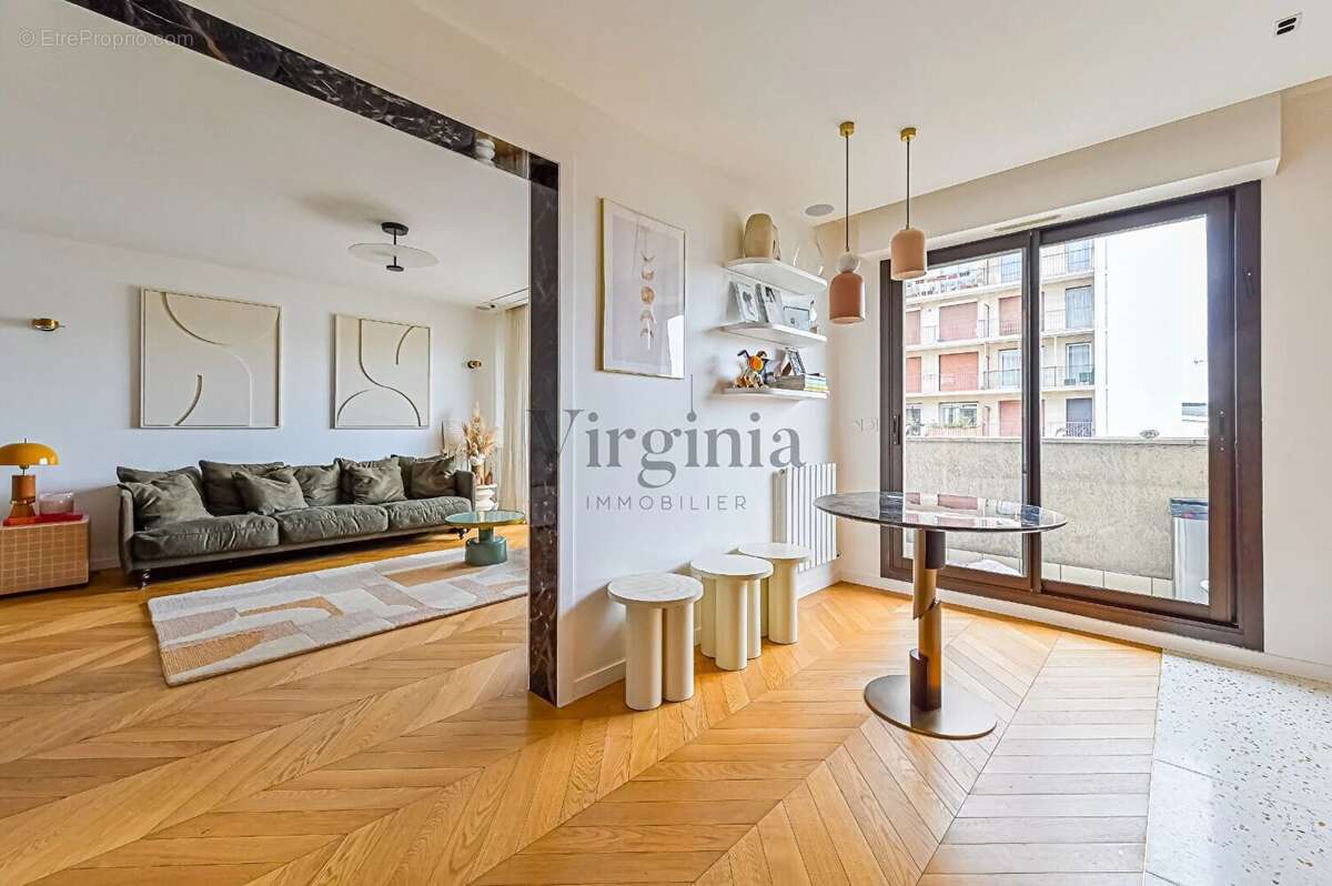 Appartement à CHARENTON-LE-PONT