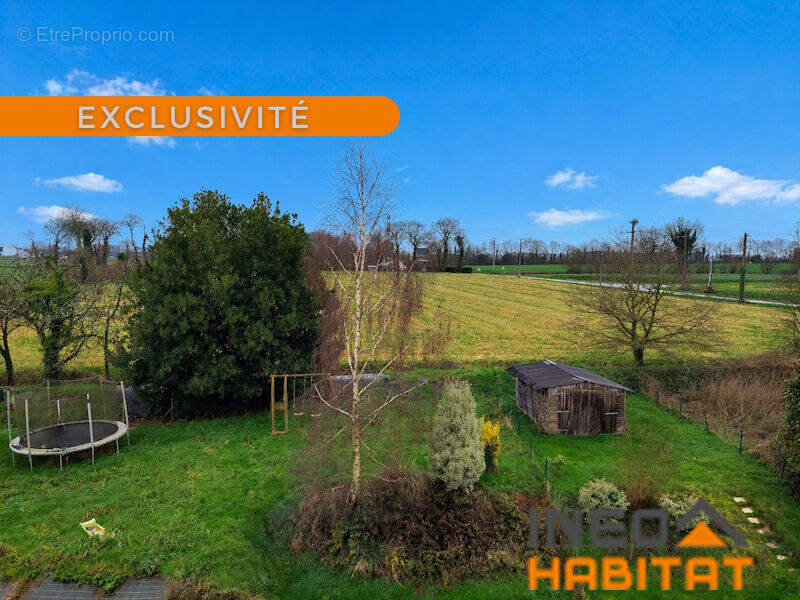 Appartement à MELESSE