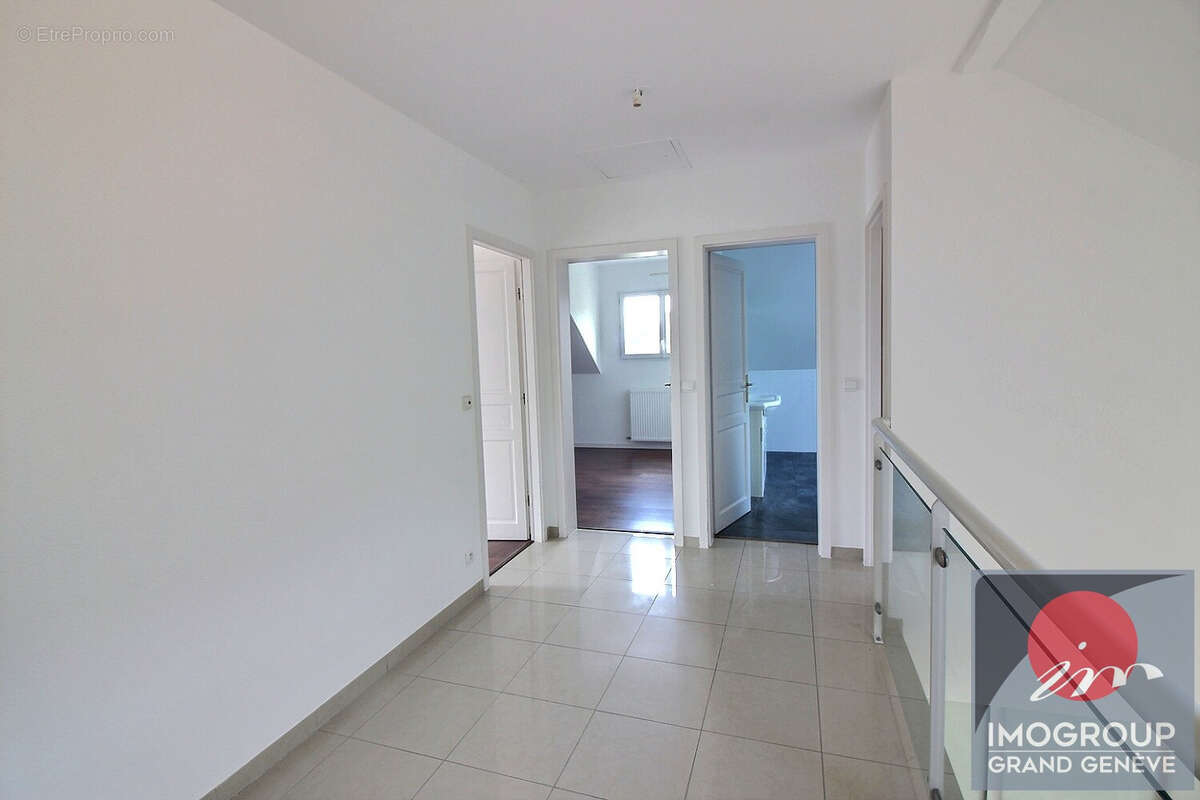 Maison à SERGY