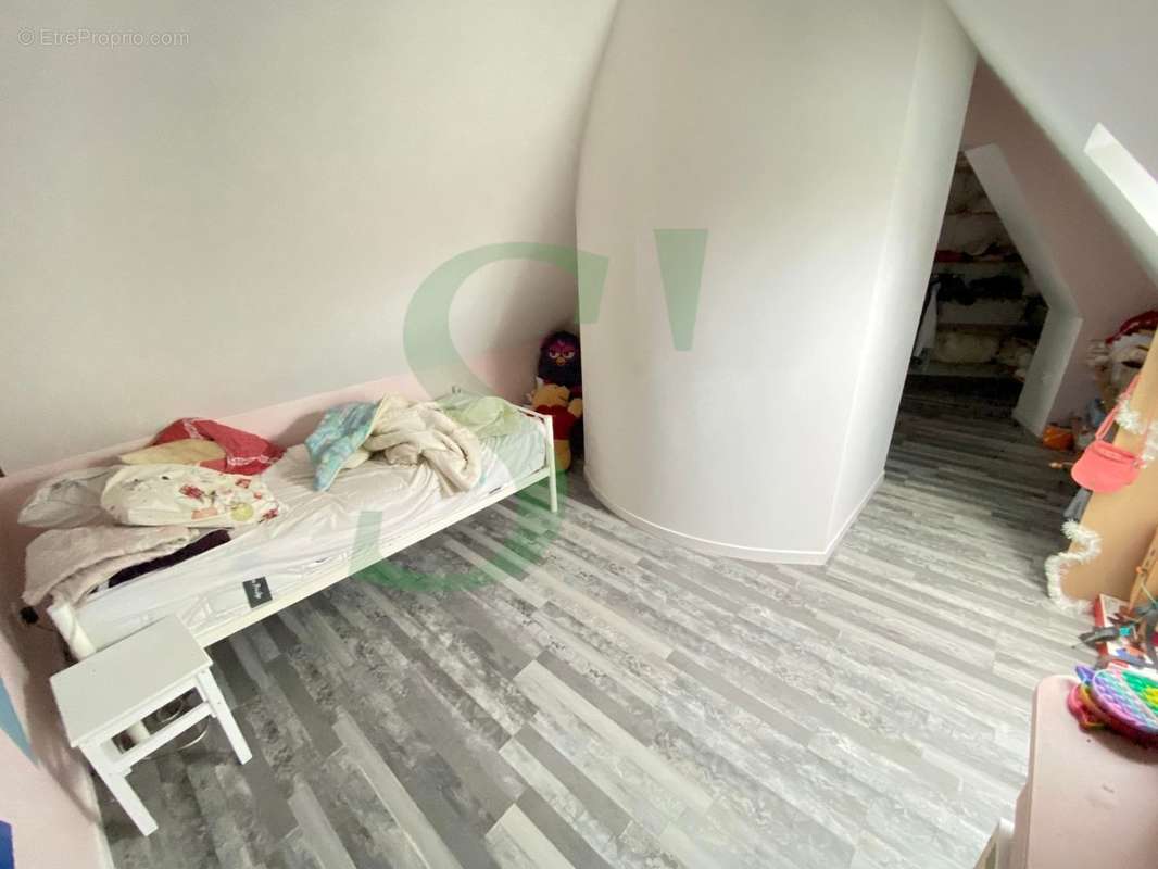 Maison à SAINT-GERMER-DE-FLY