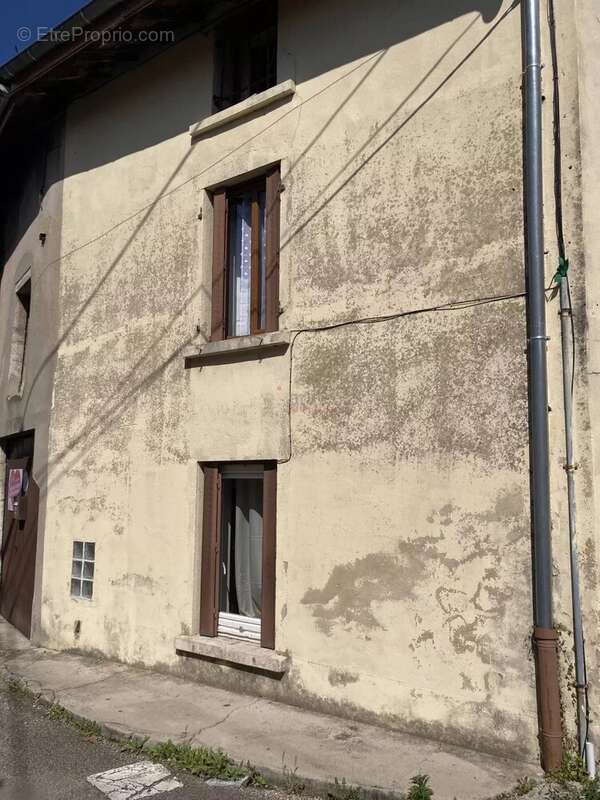 Appartement à AMBERIEU-EN-BUGEY