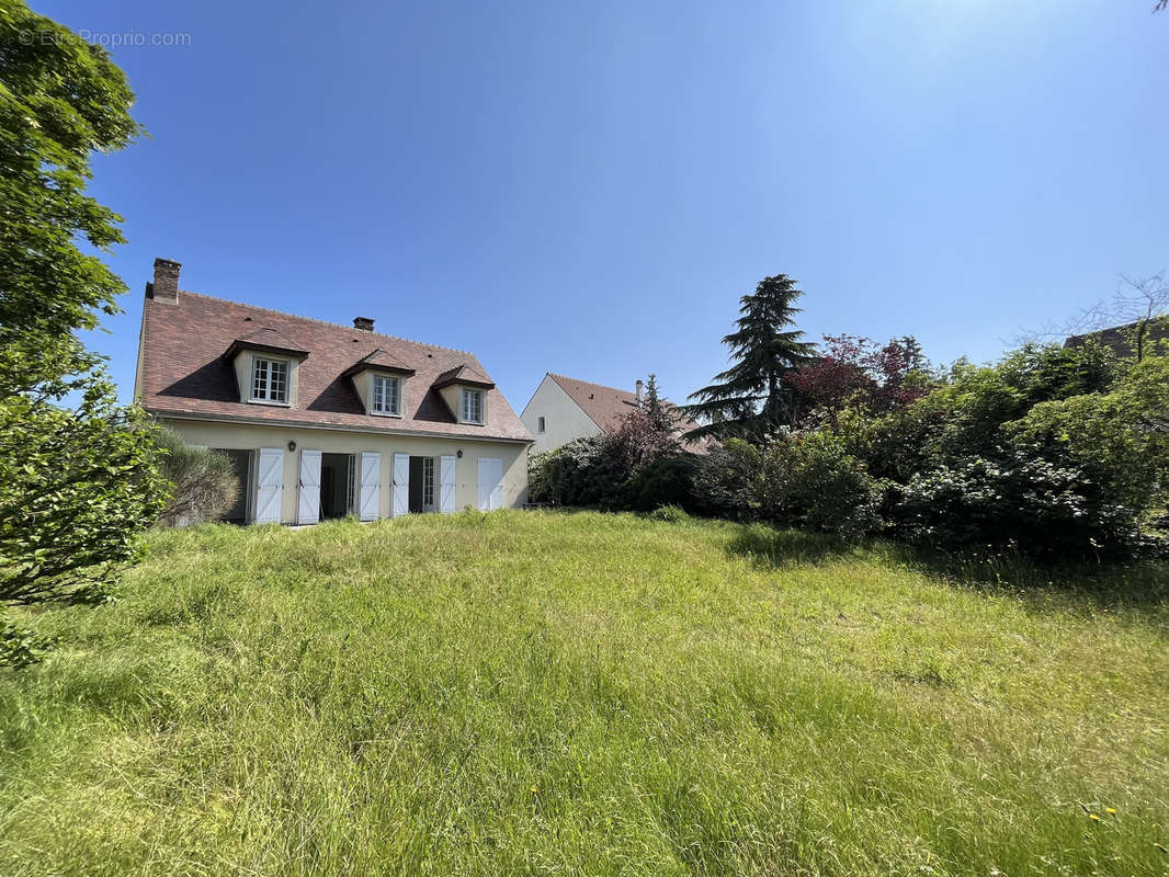Maison à CROISSY-SUR-SEINE