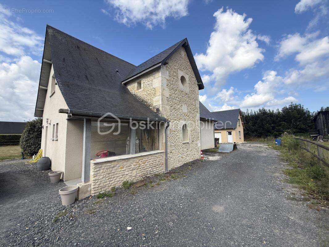 À vendre – Belle propriété familiale avec gîtes et terrain – À deux pas de Pont-l’Évêque - photo 21