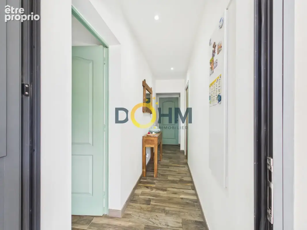 Villa T5 de plain-pied avec piscine chauffée et garage sur plus de 1 000 m2 de terrain - photo 10