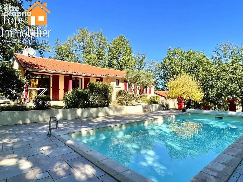 Maison plain pied 4 chambres avec piscine, double garage et parc arboré - photo 4