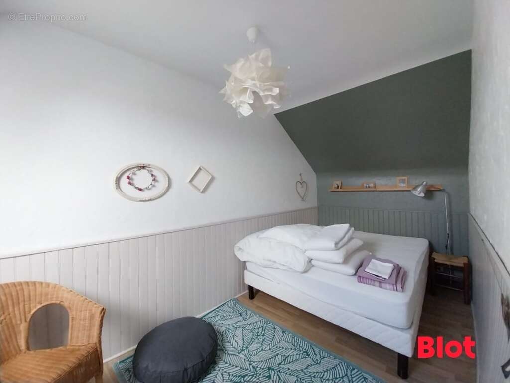 Maison à MINIAC-MORVAN