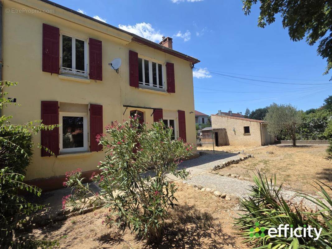 Maison à CHATEAU-ARNOUX-SAINT-AUBAN