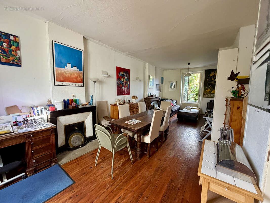 Maison à SAINT-JUST-SAINT-RAMBERT