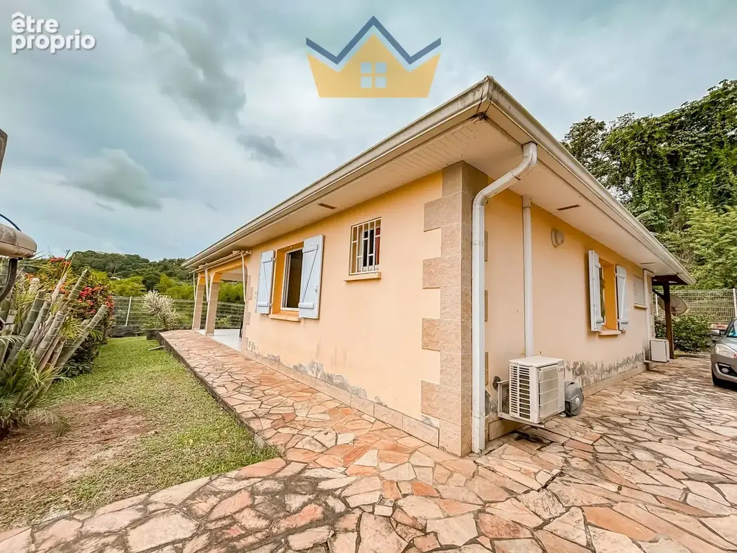 Maison 87 m² à Ducos  - photo 2