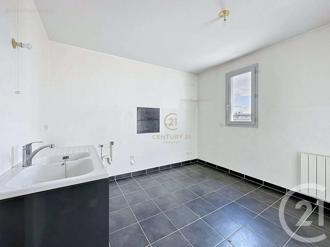Appartement à LYON-8E