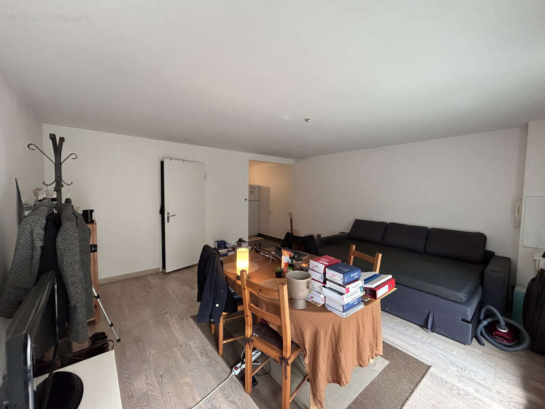 Beau studio avec terrase et parking rue Pourmann - photo 2