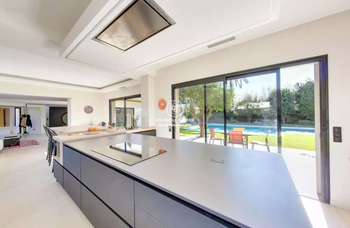 Maison à SAINT-CYPRIEN