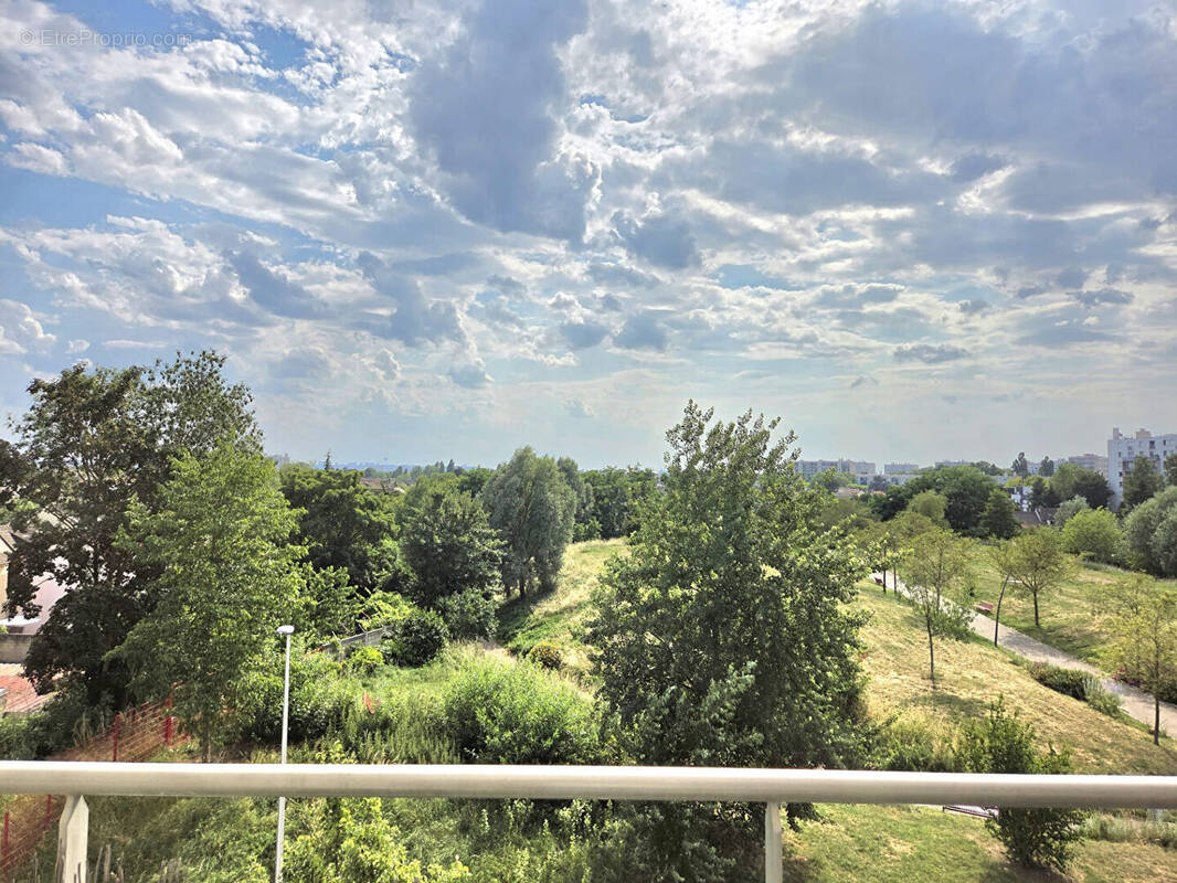 Appartement à AULNAY-SOUS-BOIS