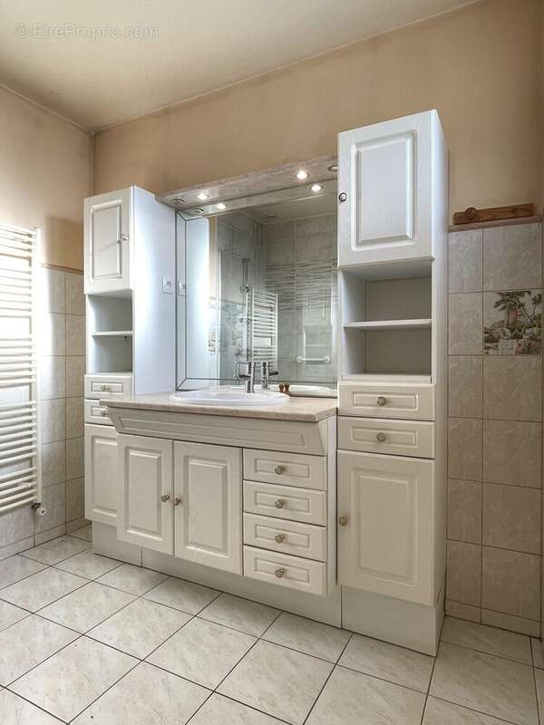 Maison à BONNETABLE