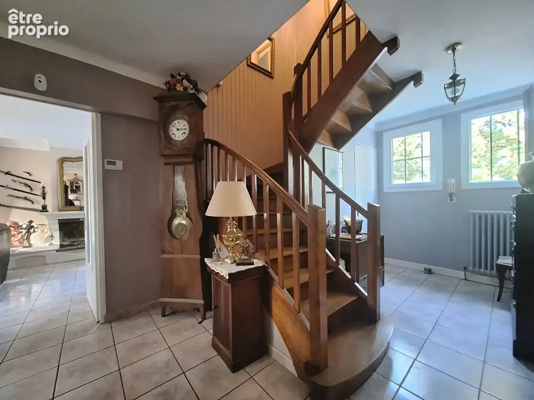 Maison Arnage - 233 m² - 7 chambres - T2 indépendant - Piscine couverte - photo 5