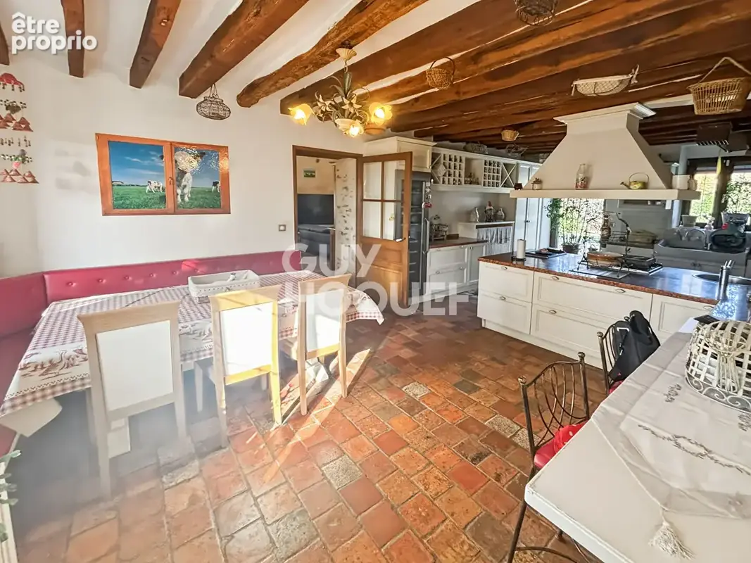 Maison de charme à vendre à La Chapelle Iger - photo 5