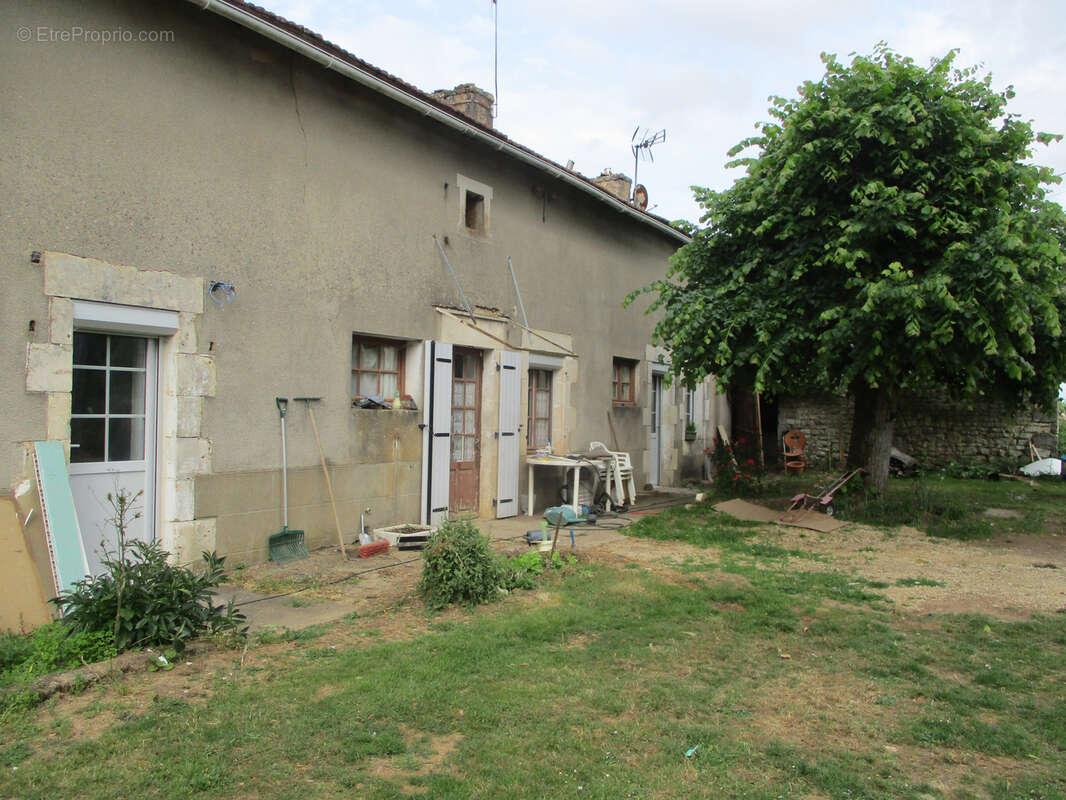 Maison à CEAUX-EN-COUHE