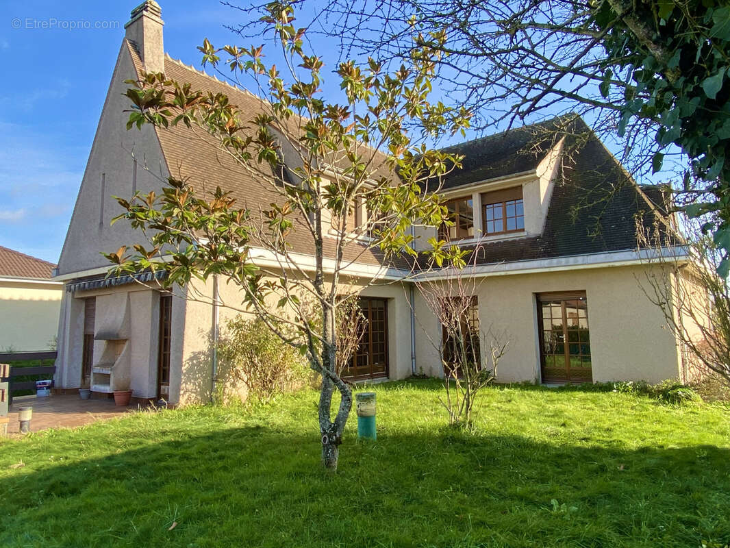 Maison à COMMENTRY