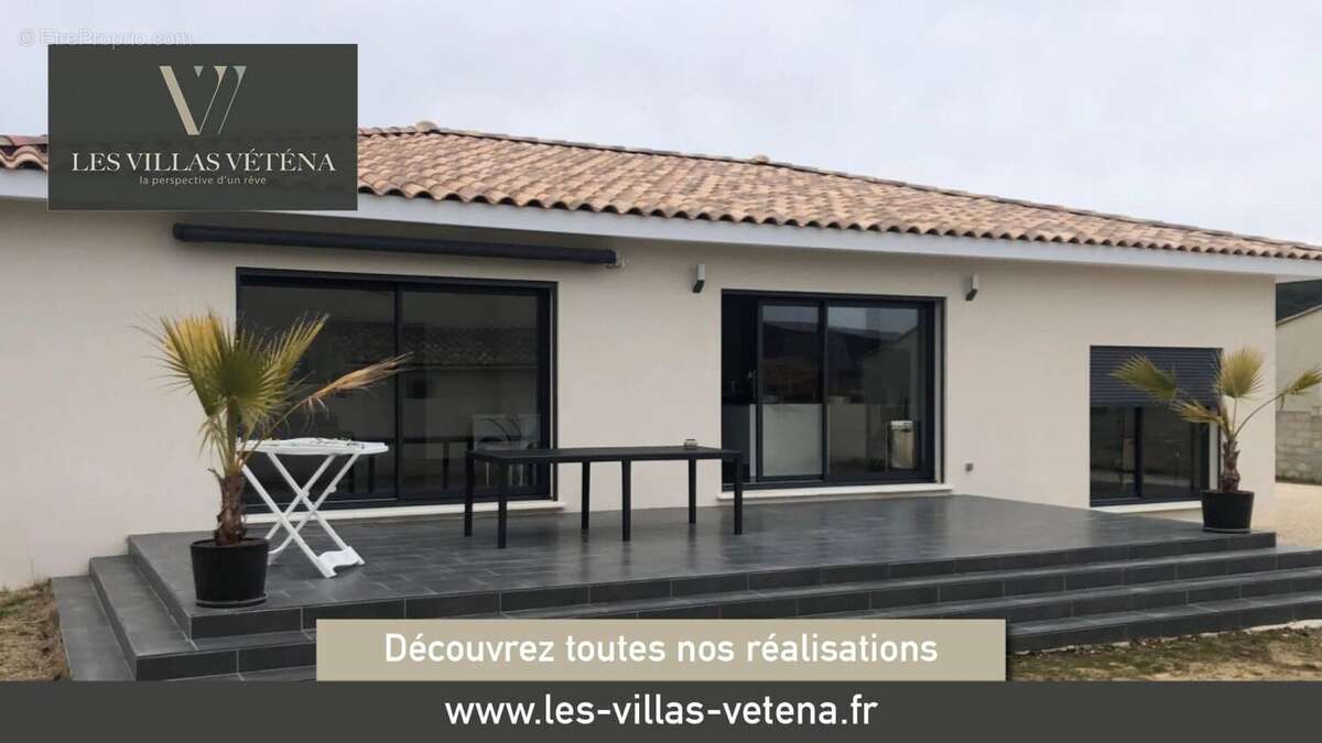 Terrain à AUBIGNAN