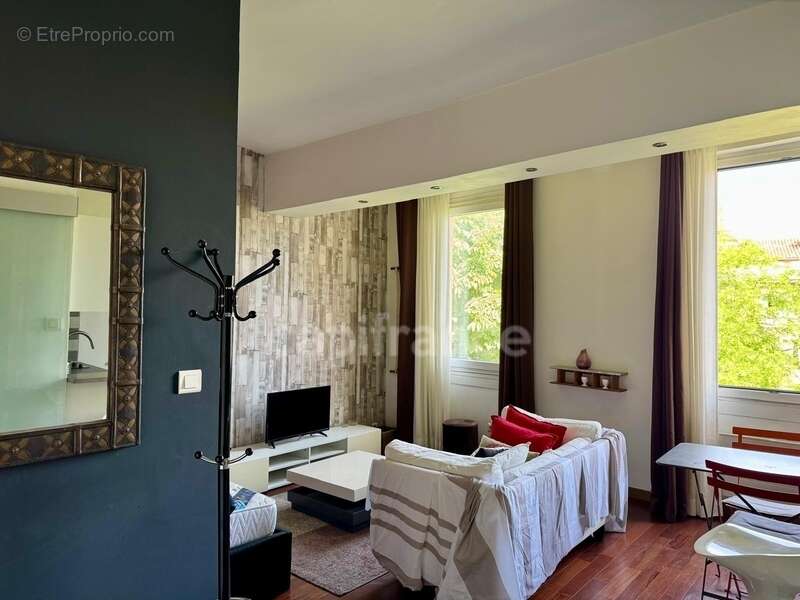 Appartement à MARSEILLE-6E