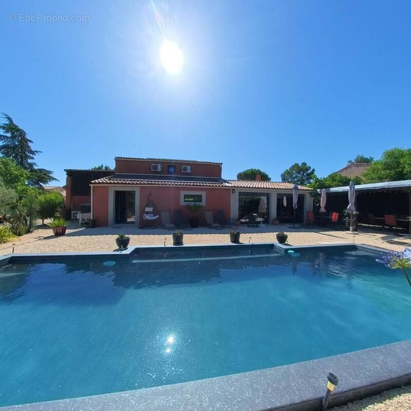 Photo 1 - Maison à MORIERES-LES-AVIGNON