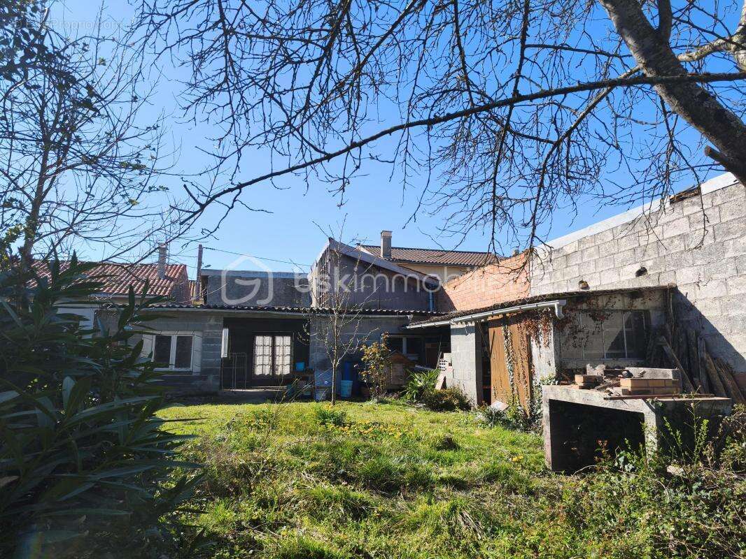 Maison à rénover proche du centre ville - photo 2