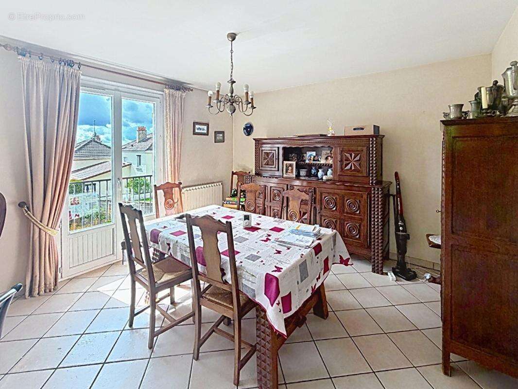 Maison à COULANGES-LES-NEVERS