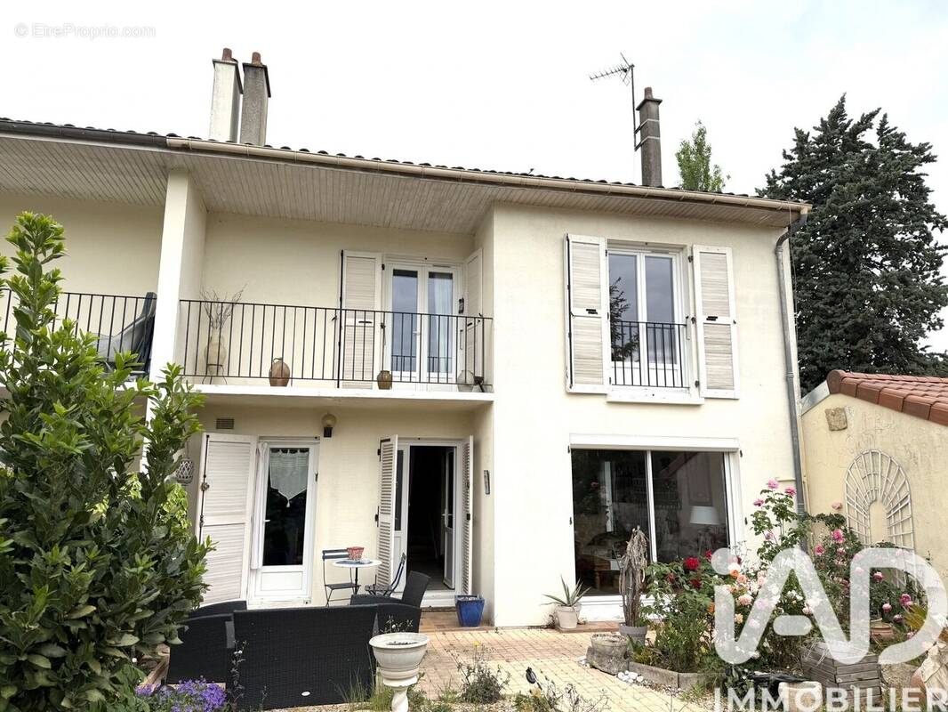 Photo 1 - Maison à POITIERS