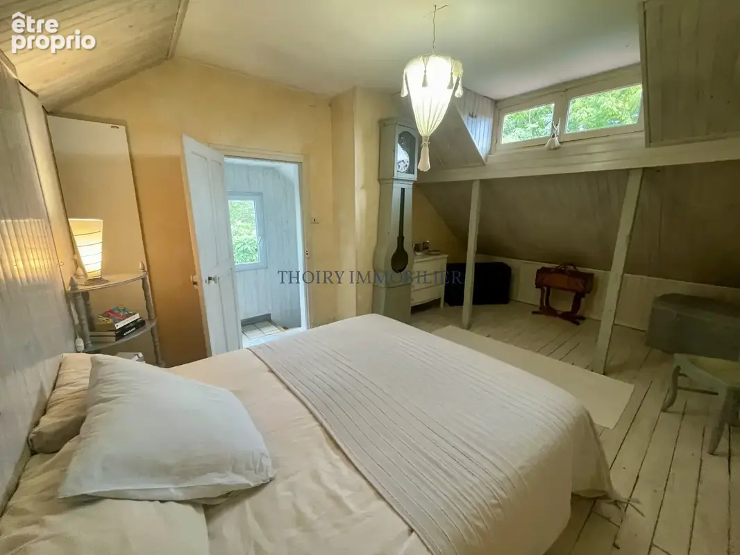 Maison ancienne sur 780 m2 paysagés de 5 pièces principales. - photo 17