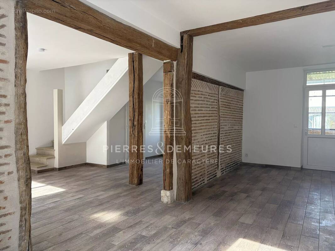 Maison à CHATEAUNEUF-SUR-CHER