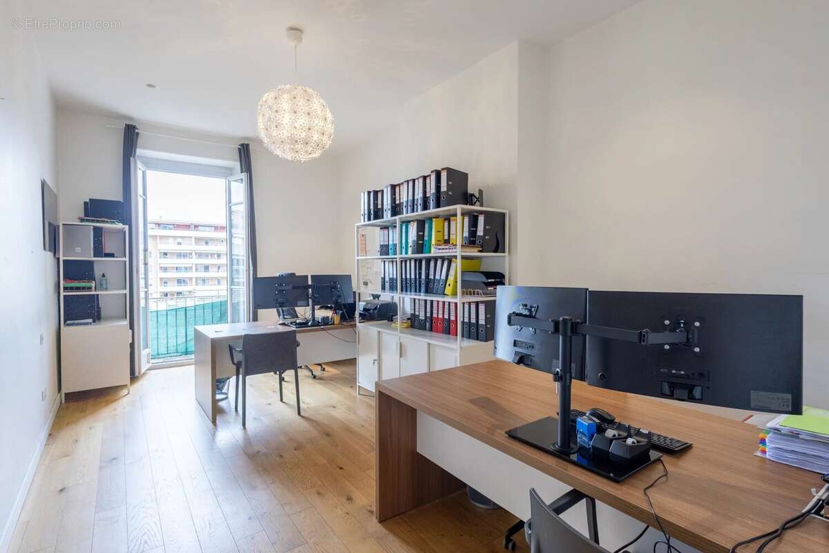 Appartement à MARSEILLE-8E