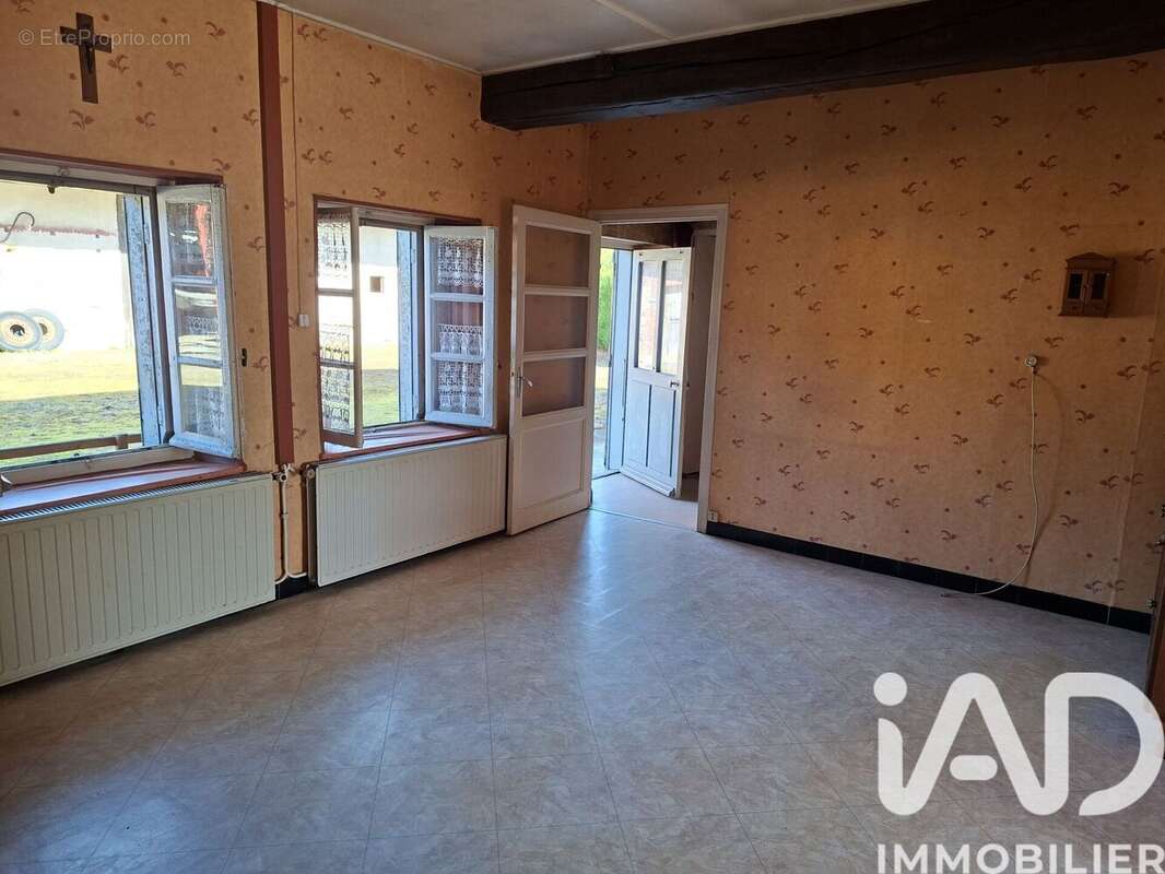 Maison 93 m² à Fretterans  - photo 5