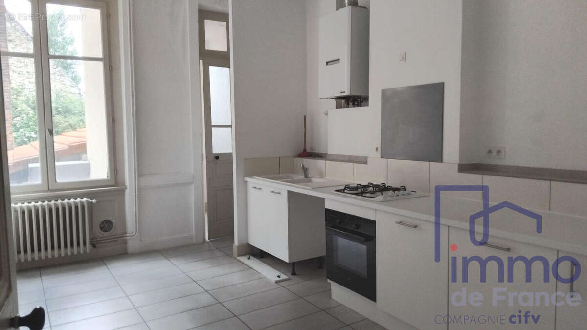 Appartement à SAINT-ETIENNE