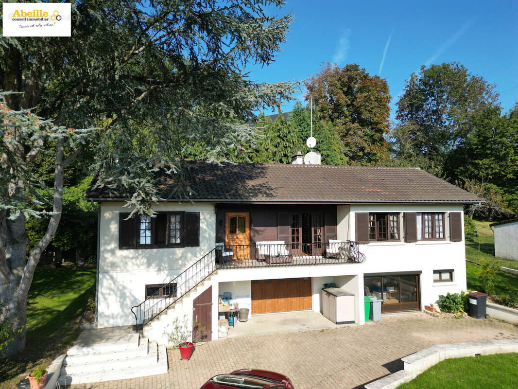 Maison à SAINT-CHERON