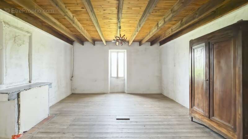 Propriété à vendre 3 pièces Maison 132 m2 avec 40 m2 de garage et grange de 210 m2 BOURNEL (47) - photo 9