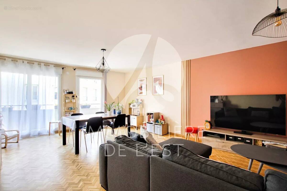 Appartement à LYON-8E