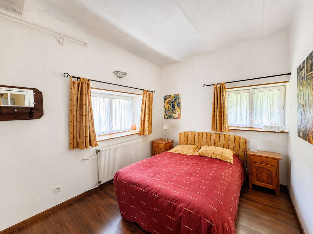 Maison de charme située Montée Saint-Marcel à Vienne - photo 12