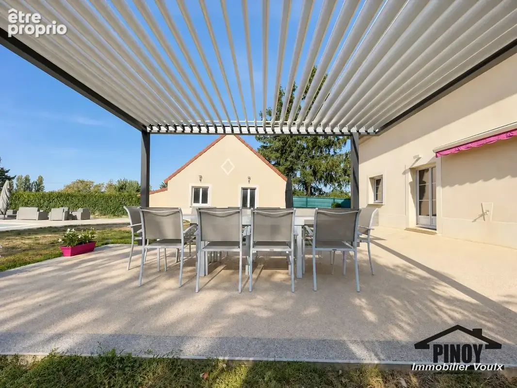 Maison familiale de 2009, 4 chambres, piscine chauffée et jardin clos de 1 990 m2 - photo 15