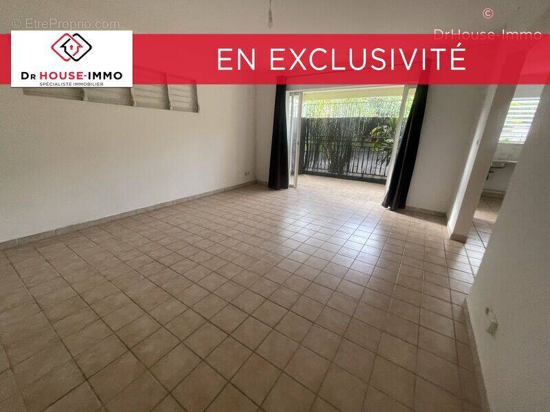Appartement 58 m² à Sainte-Rose  - photo 1