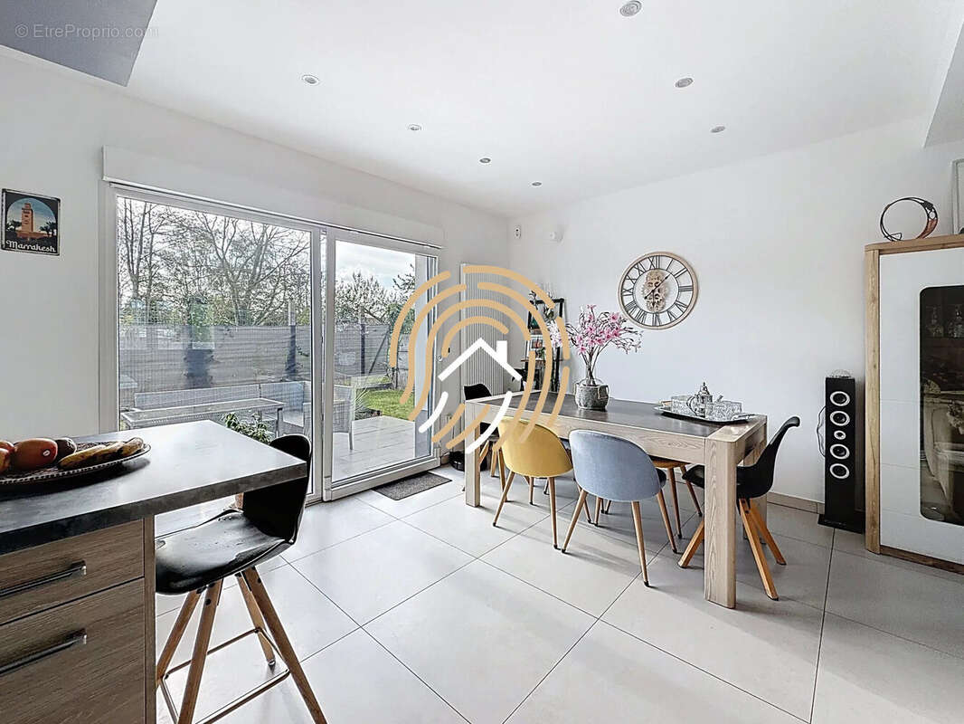 Maison 125 m² à Roost-Warendin  - photo 5