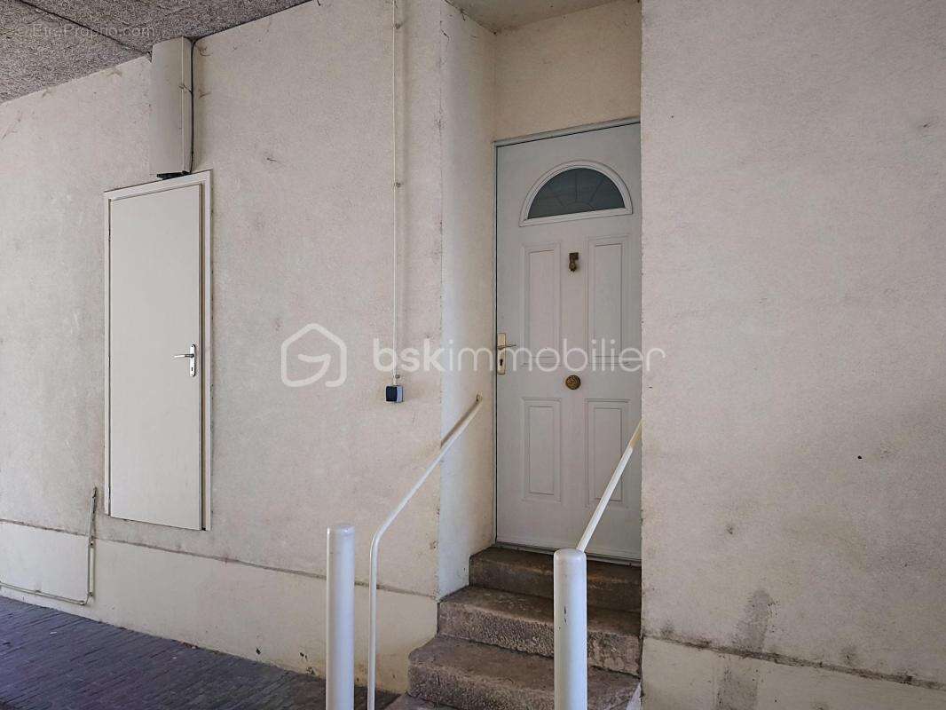 Bel appartement avec parking et un garage de 112 m² en sus - photo 12