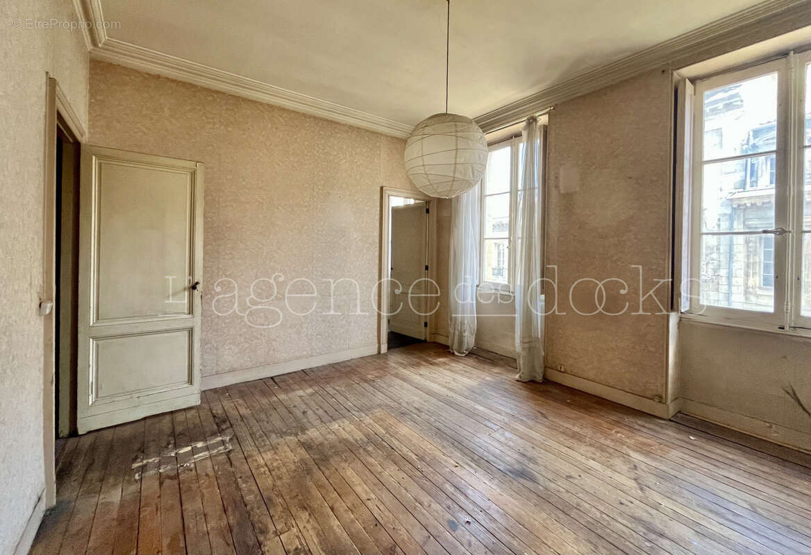 Appartement à BORDEAUX
