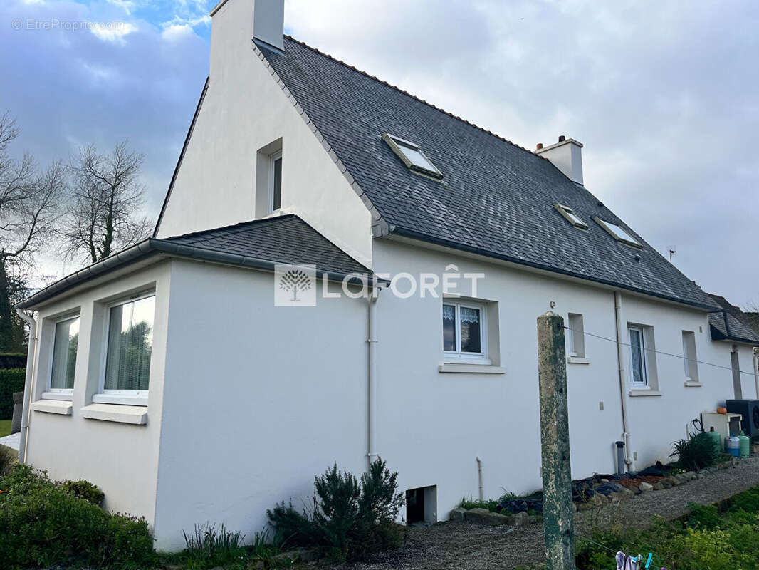 Maison à TREVOU-TREGUIGNEC
