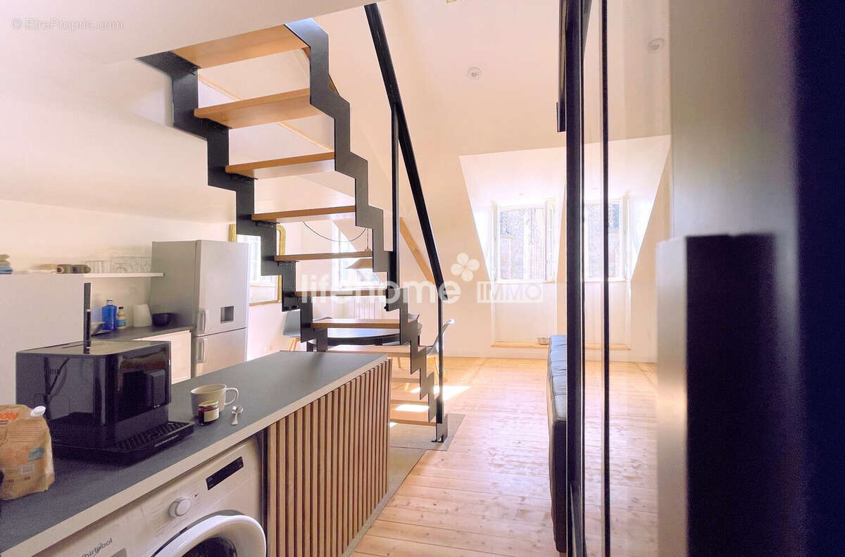 Chaque espace du duplex a été conçu pour maximiser la surface habitable - Appartement à DINAN