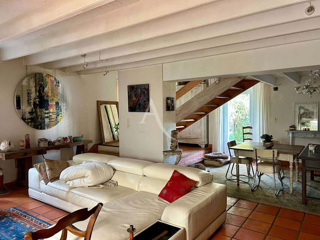 Maison à CHAILLE-LES-MARAIS