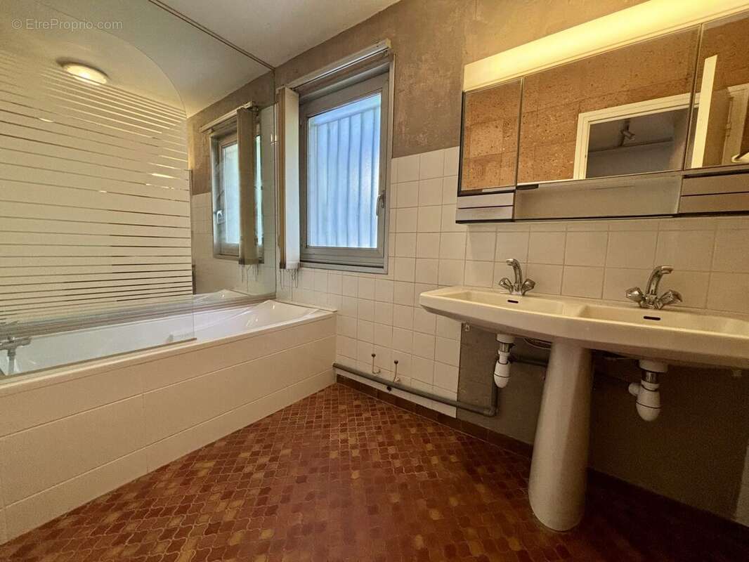 Appartement à ROMANS-SUR-ISERE