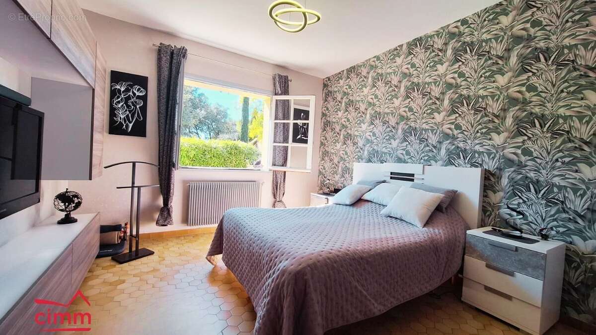 Maison à RESTINCLIERES
