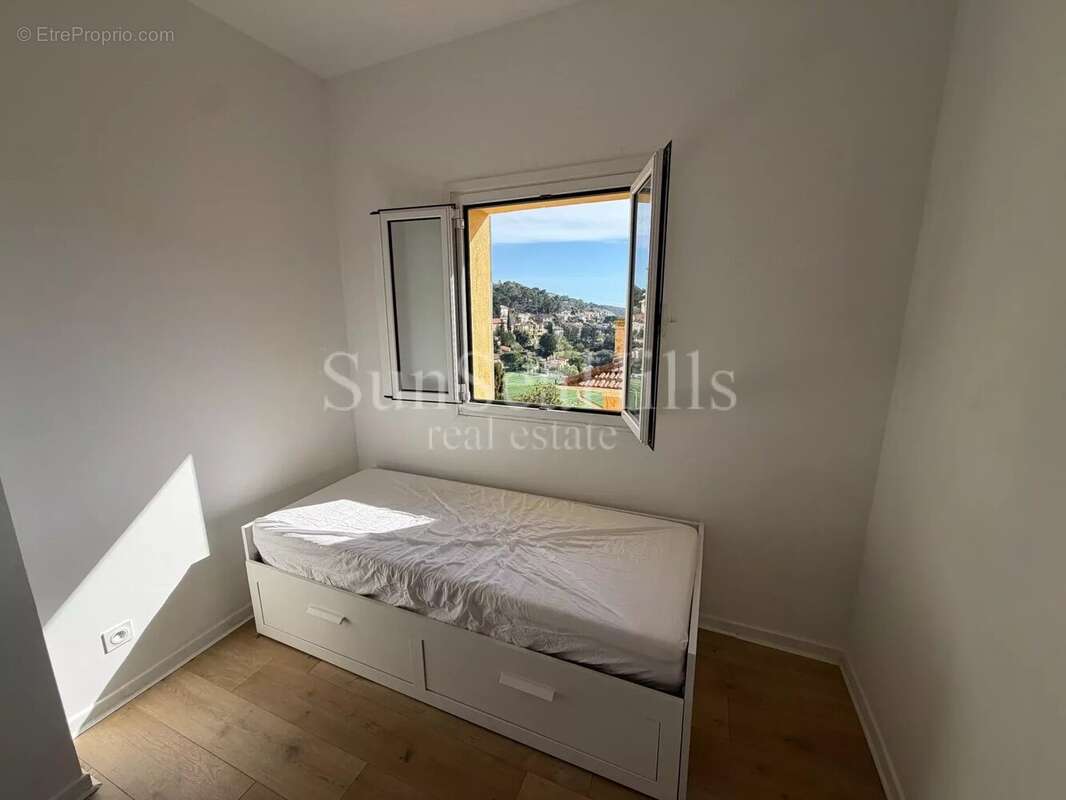 Appartement à LA TURBIE